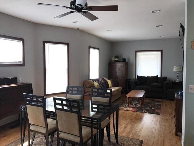 Photo - 1507 Beld St