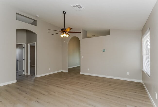 Photo - 232 N Merrill Rd