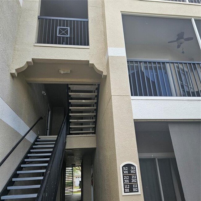 Building Photo - 5174 Northridge Rd Unit 302 Rental