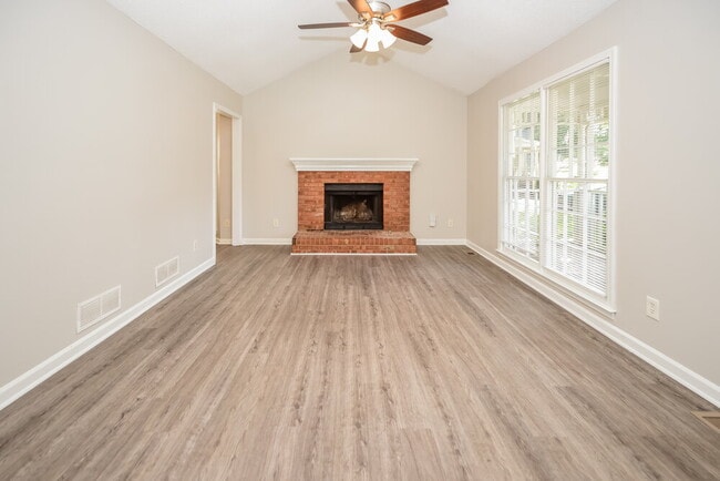 Photo - 6398 Grafton Ct