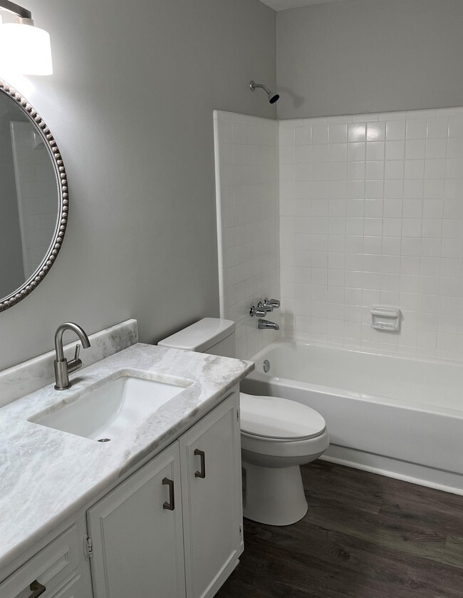 Photo - 121 Kenton Dr