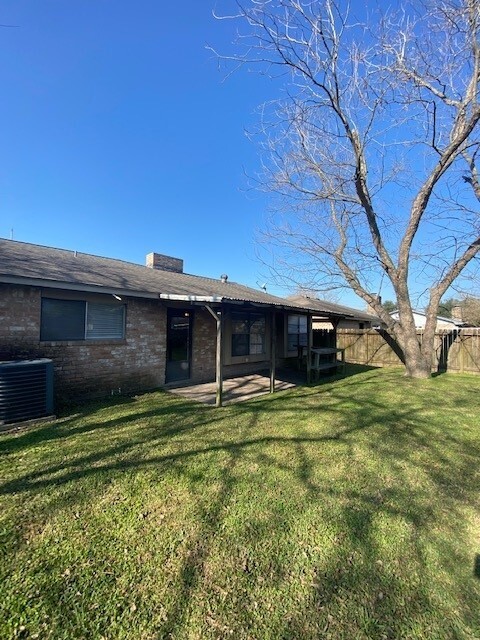 Photo - 8022 Bunker Wood Ln