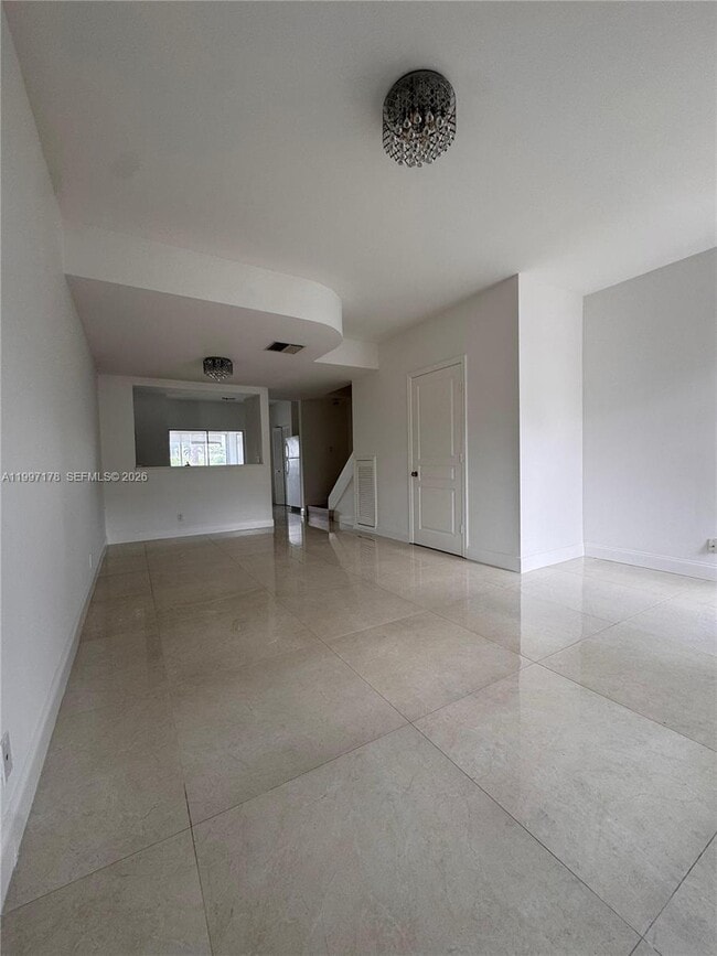 Photo - 16747 Hemingway Dr