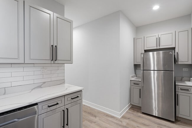 Photo - 7626 N Eastlake Terrace Unit 2