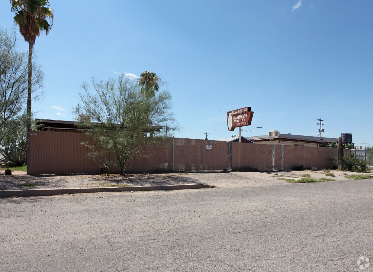 Photo - El Sahuaro Apartments