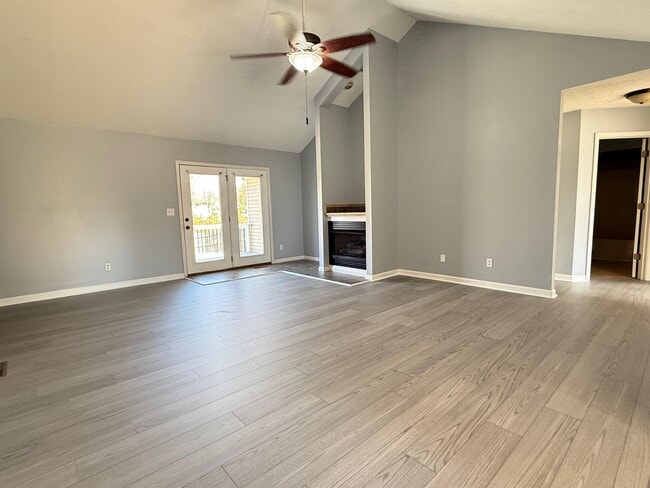 Photo - 500 Clifton Ct