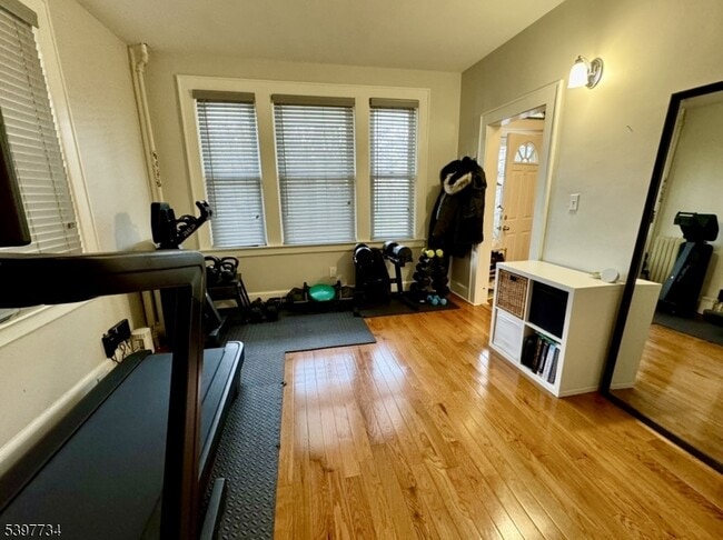 Photo - 10 Willowdale Ave