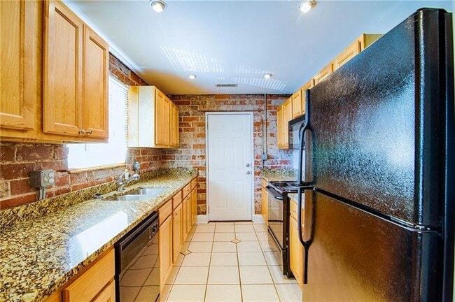 Photo - 36 Daniel St SE Unit 7