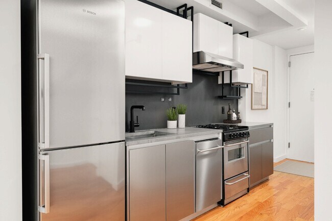 Photo - 123 Melrose St Unit 633