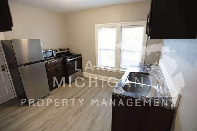Photo - 1403 Turner Ave NW Unit #2