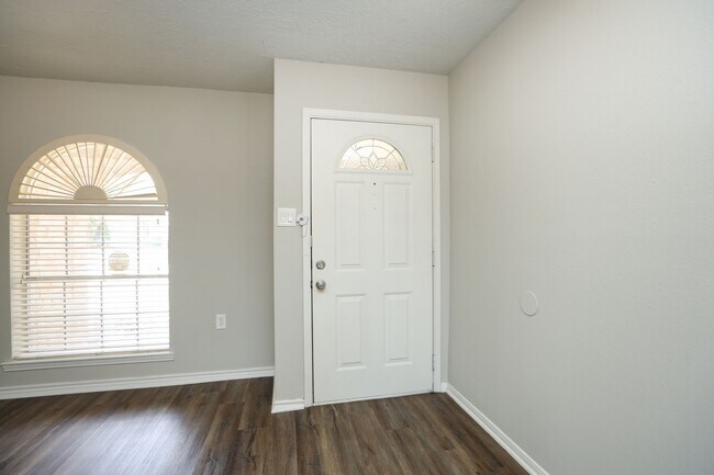 Photo - 815 Park Meadow Dr