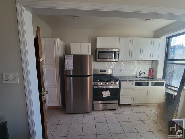 Building Photo - MACON STREET Unit 2 Rental