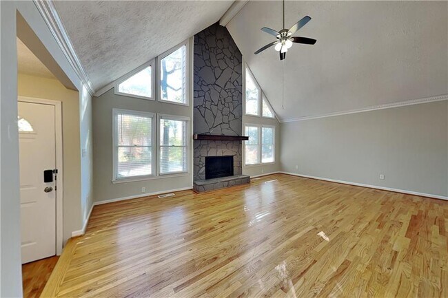 Photo - 3021 Wendy Ln