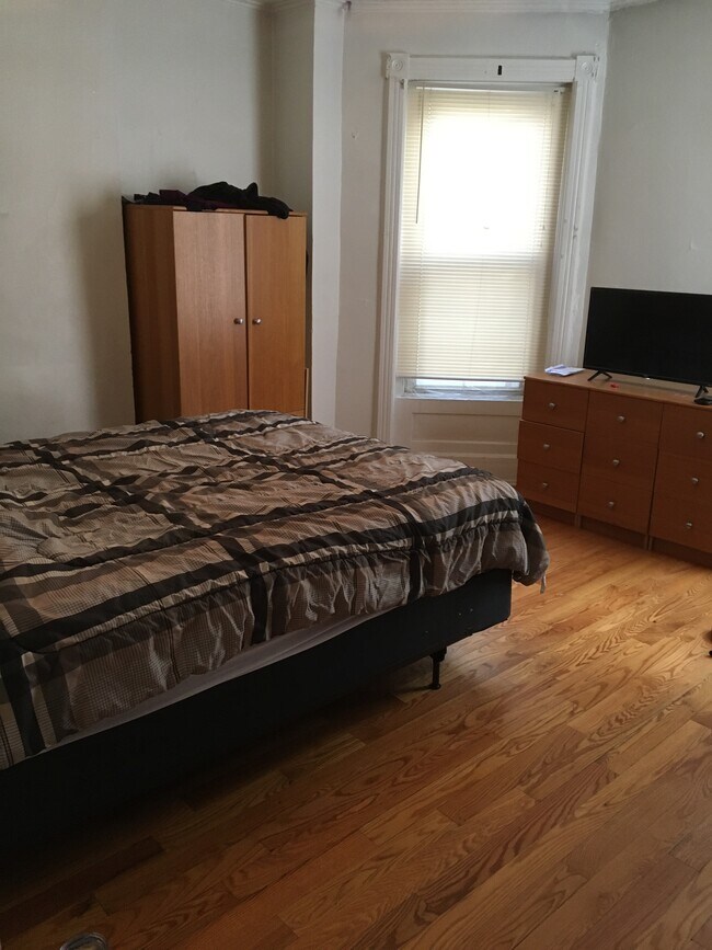 Photo - 178 Western Ave Unidad 3