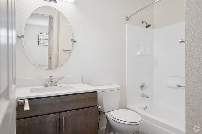 2BR, 2BA - 1,100SF - Primary Bathroom