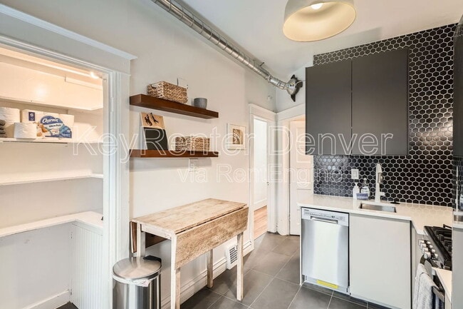 Photo - 227 S Logan St Unit 1