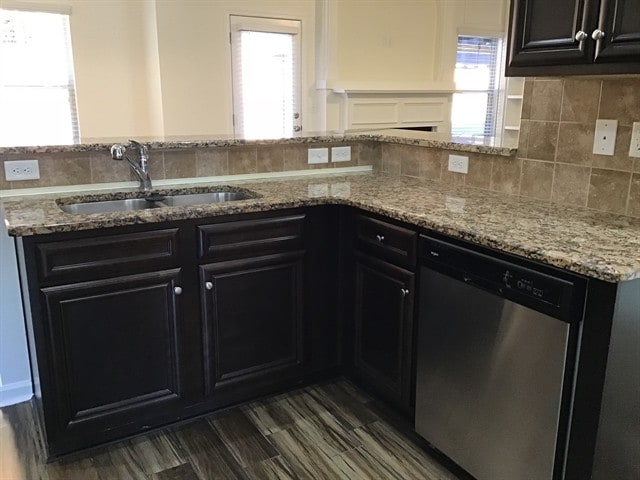 Photo - 1290 Rose Terrace Cir