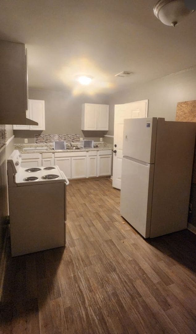 Building Photo - FOR RENT – 3 BEDROOM HOME AT AN AFFORDABLE RATE!