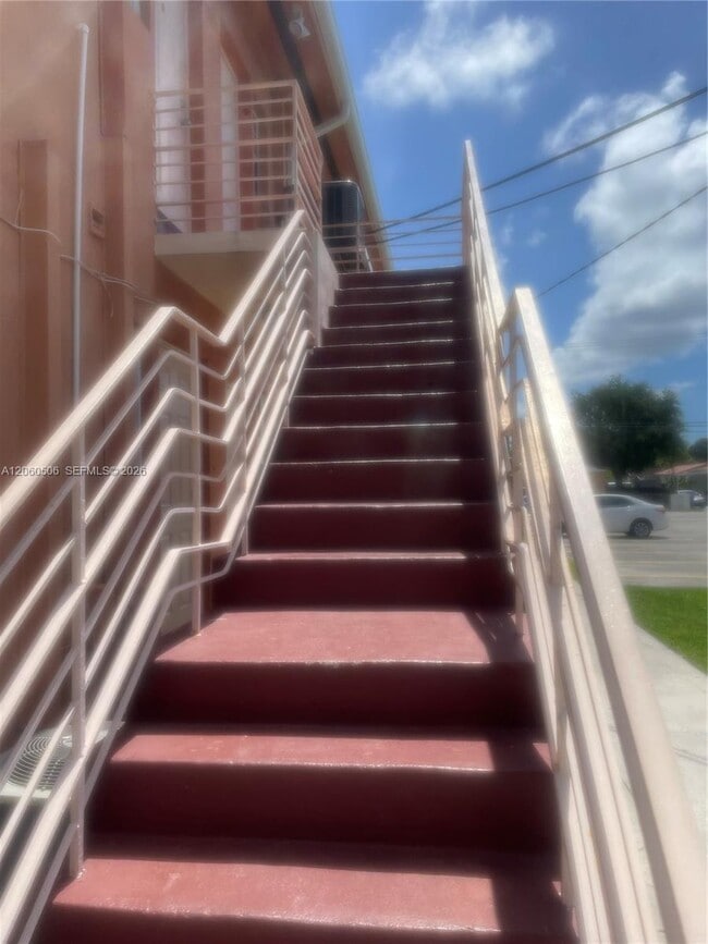 Photo - 3430 SW 10th St Unit 3