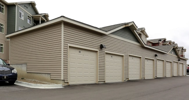 Building Photo - Copper Creek Apts