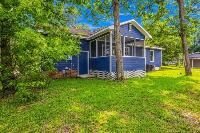 Photo - 302 W 6th Ave