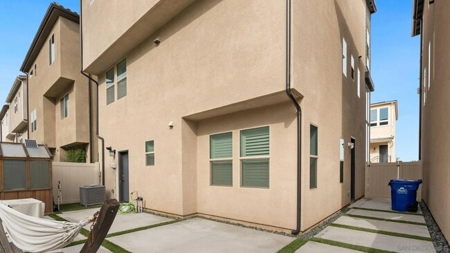 Photo - 15681 Rennyson Way