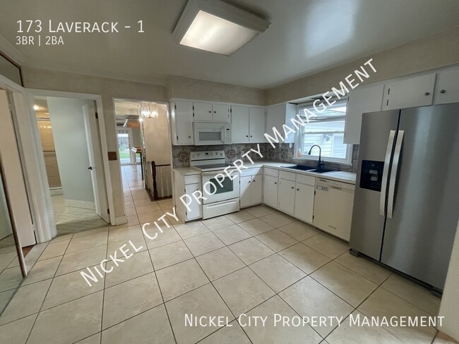 Photo - 173 Laverack-1 Unit 1