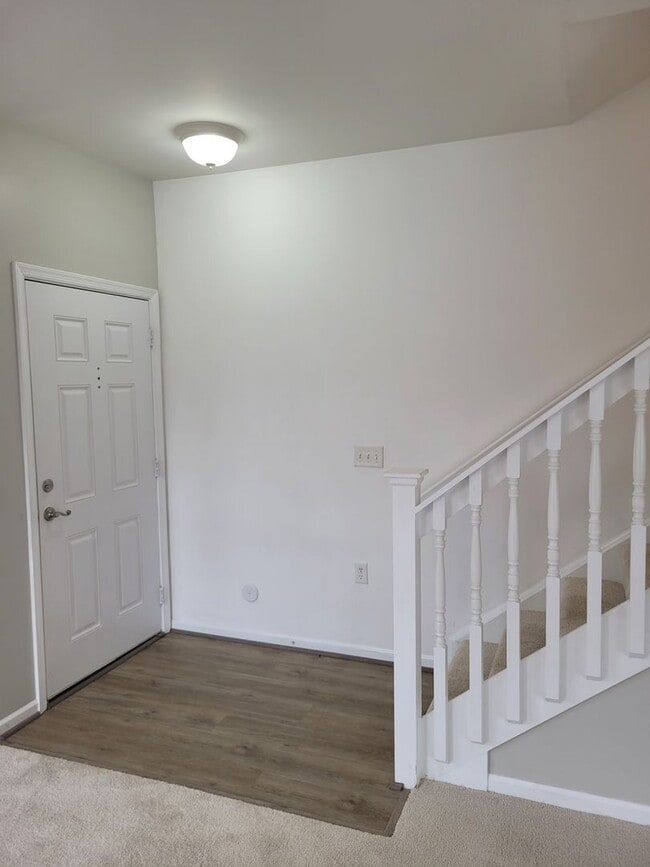 Photo - RIDGELY MANOR/FARRCROFT- Two master suites