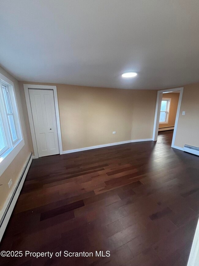 Photo - 129 S Blakely St