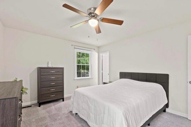Photo - 309 Camden Dr