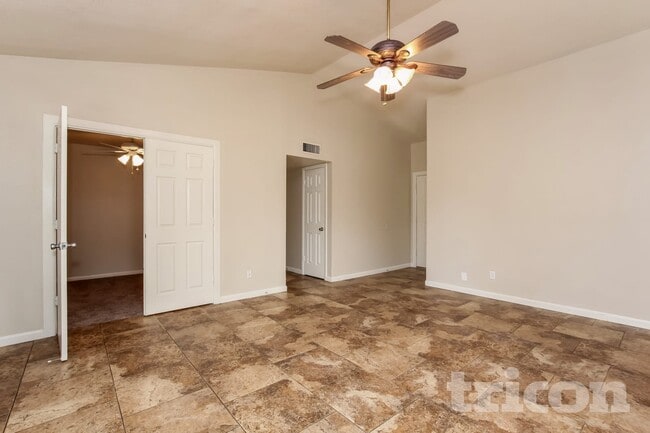 Photo - 6926 W Cameron Dr