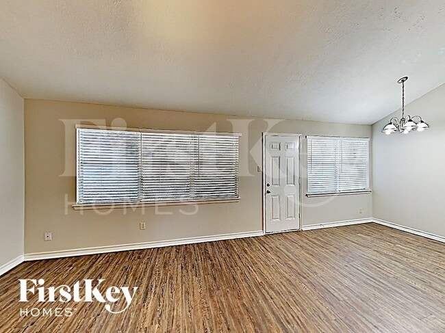 Photo - 20327 Bridgedale Ln