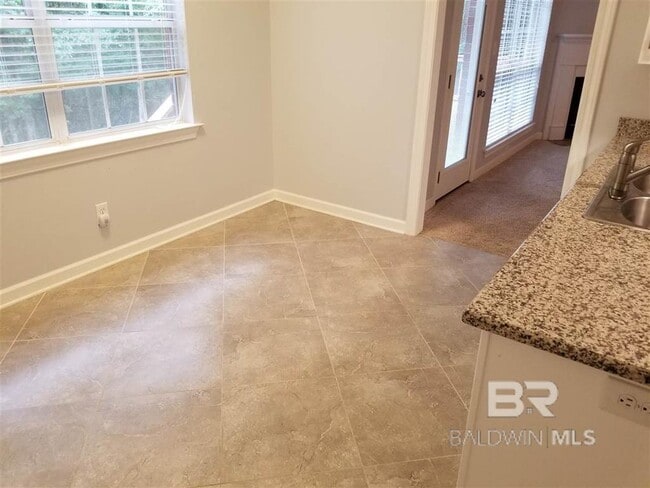 Photo - 105 Diane Cir