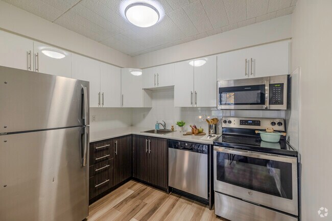 Photo - Silvercreek Parkway