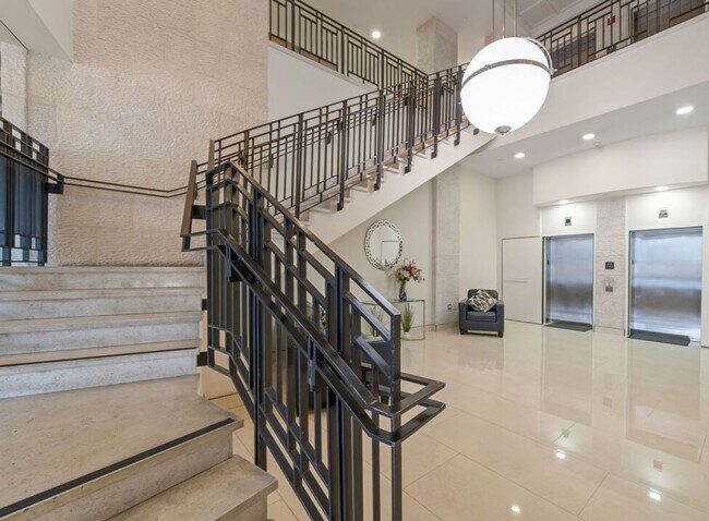 12222 Wilshire Blvd Unit 208