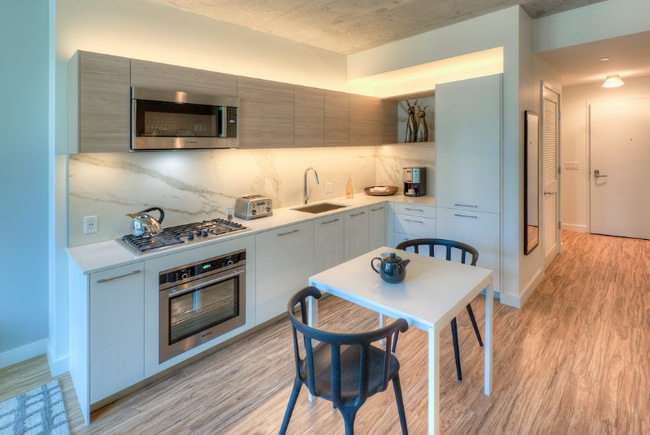 Photo - 187 N Desplaines St