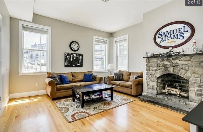 Building Photo - 25-27-27 Dorchester St Unit 1