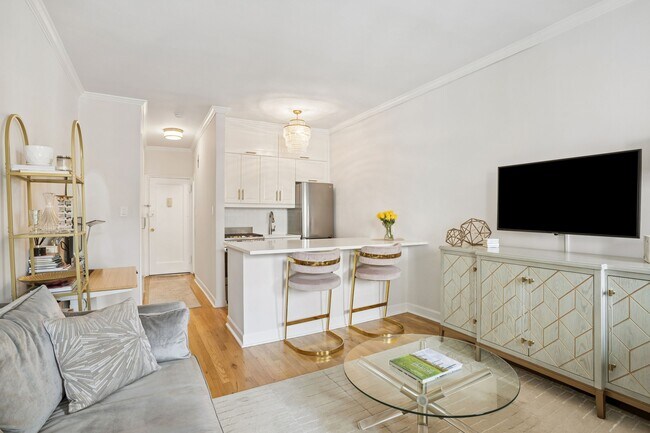 Photo - 330 E 83rd St