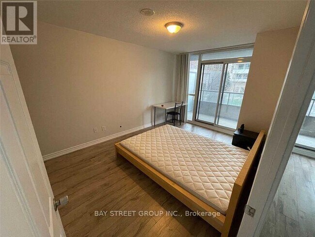 Photo - 35 Hollywood Ave Unit 217