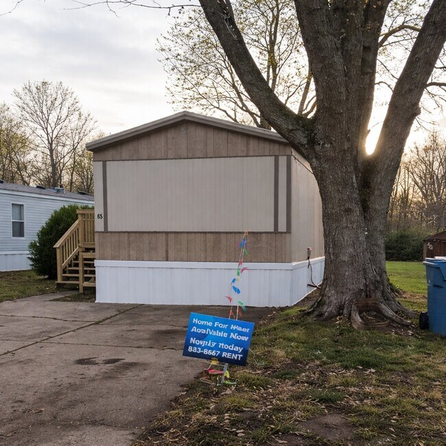 Photo - 65 Deerwood Park