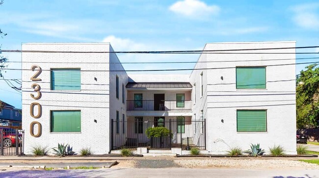 Building Photo - 2300 Stanford St Unit G