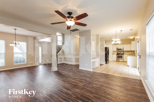 Photo - 924 Clearbrook Rd