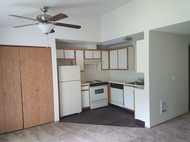 Photo - Allen Street