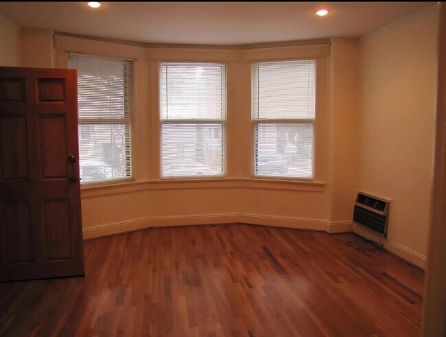 Photo - 314 Webster Ave Unit 1