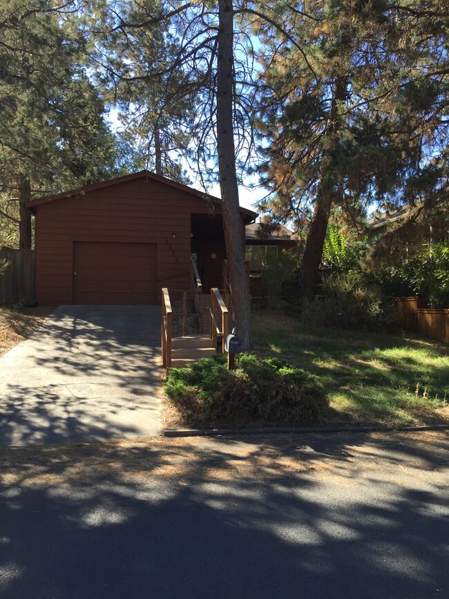 Photo - NW BEND Bungalow