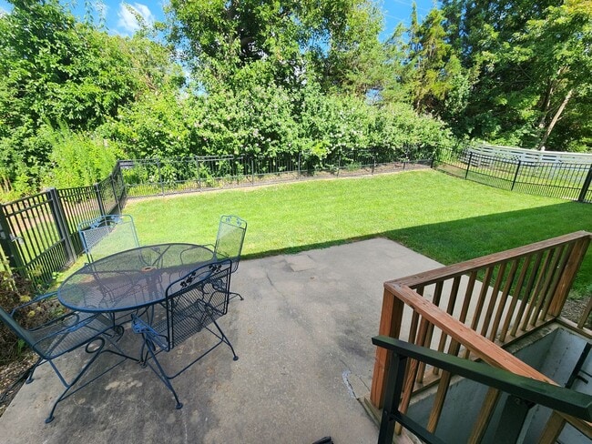 3612 SW Ashworth Ct