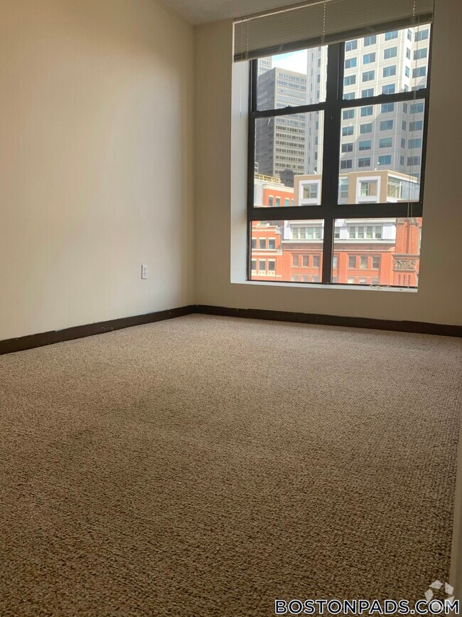 Building Photo - 81 Essex St Rental