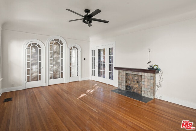 Photo - 1815 Grace Ave