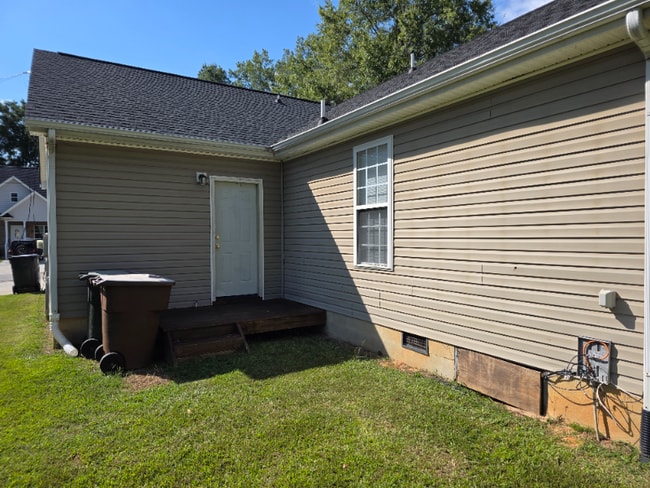 Photo - 207 Guerrant St
