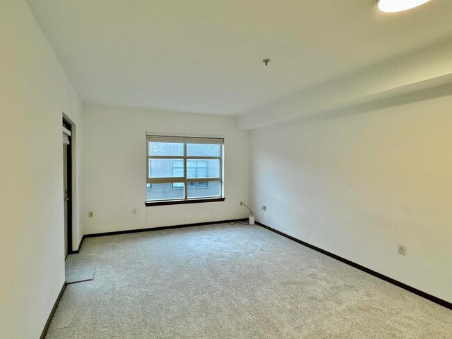 Photo - 111 108th Ave NE Unidad 411